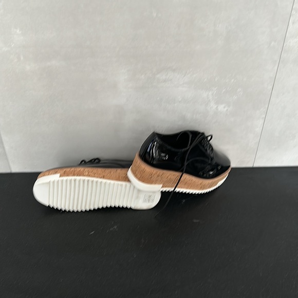 Ladies ALDO platform genuine leather shoes - Picture 2 of 2